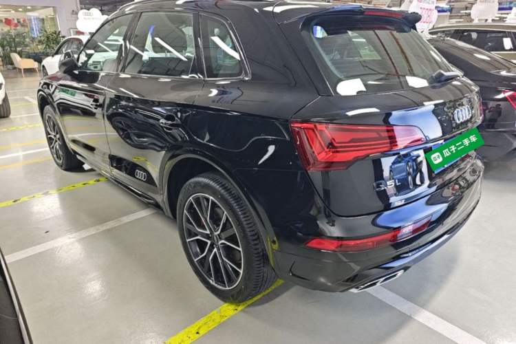 Used Audi Q5L 2025 quattro 45th Anniversary Edition 45 TFSI Luxury Dynamic Model Rear Left 45 Deg