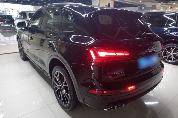 Used Audi Q5L 2025 quattro 45th Anniversary Edition 45 TFSI Luxury Dynamic Model Rear Left 45 Deg