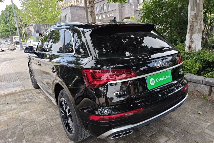 Used Audi Q5L 2025 quattro 45th Anniversary Edition 40 TFSI Sporty and Dynamic Model Rear Left 45 Deg