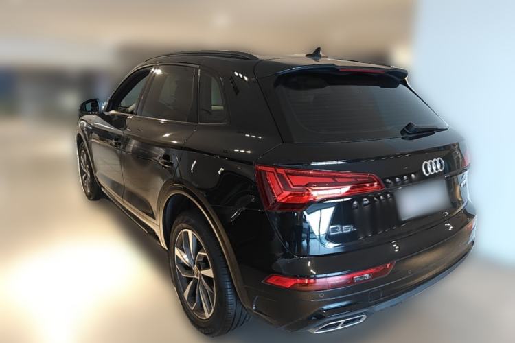 Used Audi Q5L 2025 quattro 45th Anniversary Edition 40 TFSI Luxury Dynamic Model Rear Left 45 Deg