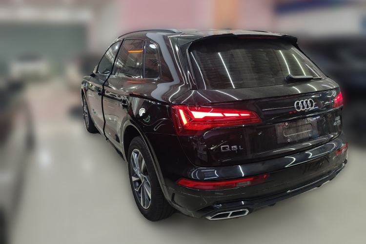 Used Audi Q5L 2025 40 TFSI Luxury Dynamic Edition Rear Left 45 Deg