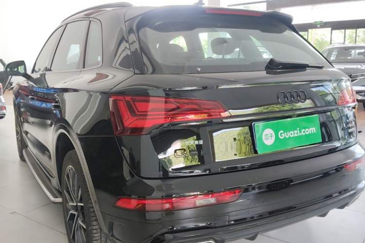 Used Audi Q5L 2025 quattro 45th Anniversary Edition 45 TFSI Prestige Dynamic Model Rear Left 45 Deg