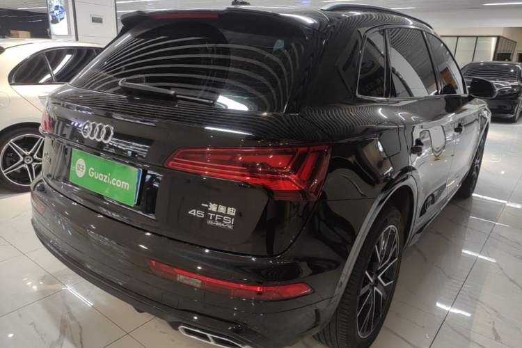 Used Audi Q5L 2025 quattro 45th Anniversary Edition 45 TFSI Luxury Dynamic Model Rear Right 45 Deg
