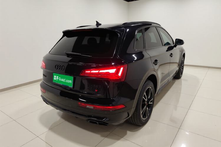 Used Audi Q5L 2025 quattro 45th Anniversary Edition 40 TFSI Sporty and Dynamic Model Rear Right 45 Deg
