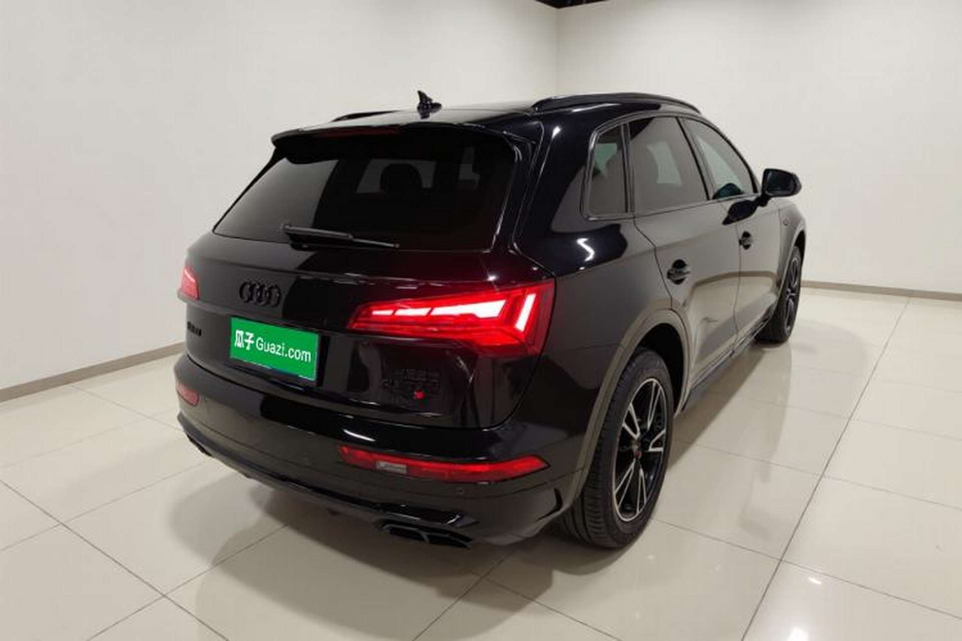 Used Audi Q5L 2025 quattro 45th Anniversary Edition 40 TFSI Sporty and Dynamic Model Rear Right 45 Deg