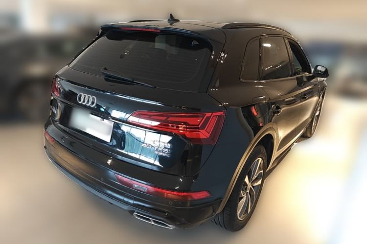 Used Audi Q5L 2025 quattro 45th Anniversary Edition 40 TFSI Luxury Dynamic Model Rear Right 45 Deg