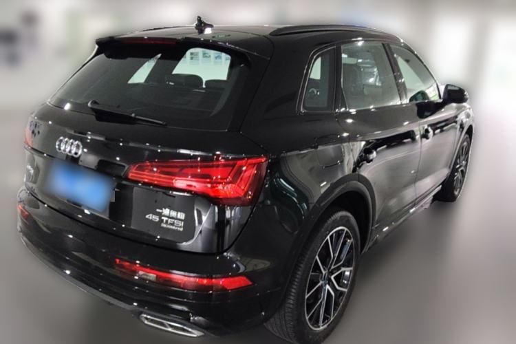Used Audi Q5L 2025 quattro 45th Anniversary Edition 45 TFSI Luxury Dynamic Model Rear Right 45 Deg