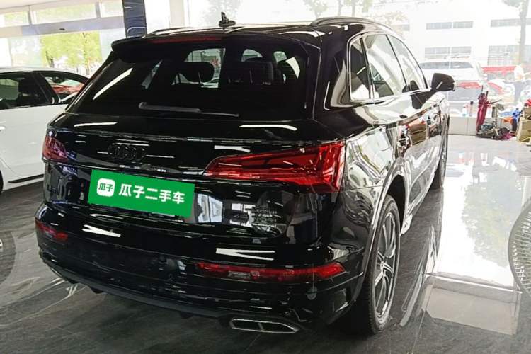 Used Audi Q5L 2025 40 TFSI Luxury Dynamic Edition Rear Right 45 Deg