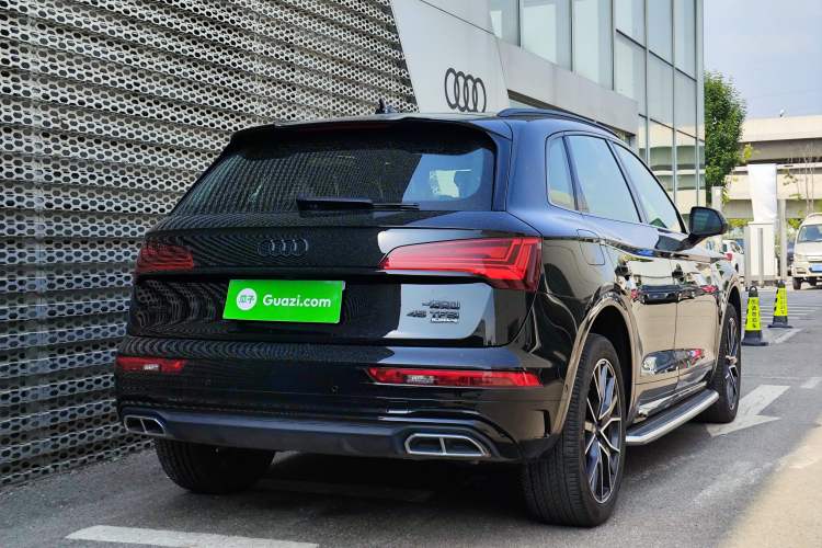 Used Audi Q5L 2025 quattro 45th Anniversary Edition 45 TFSI Prestige Dynamic Model Rear Right 45 Deg