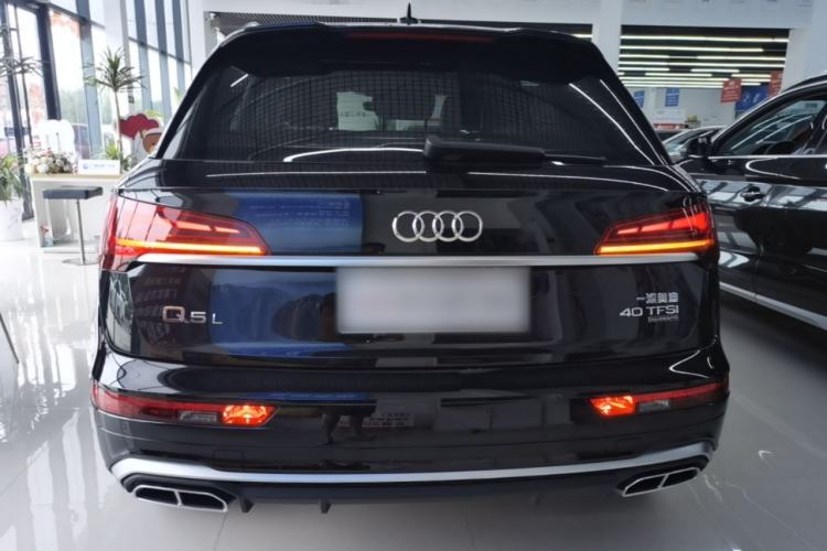 Used Audi Q5L 2025 quattro 45th Anniversary Edition 40 TFSI Sporty and Dynamic Model Rear
