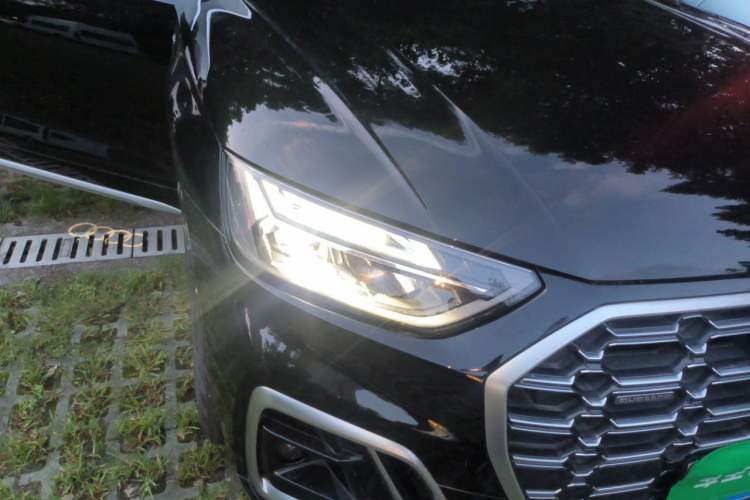 Used Audi Q5L 2025 40 TFSI Fashionable and Dynamic Edition Right Front Headlight