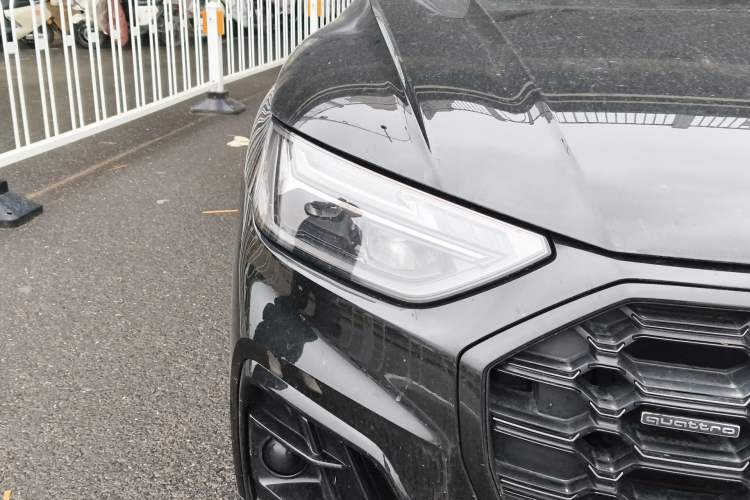 Used Audi Q5L 2025 40 TFSI Luxury Dynamic Edition Right Front Headlight
