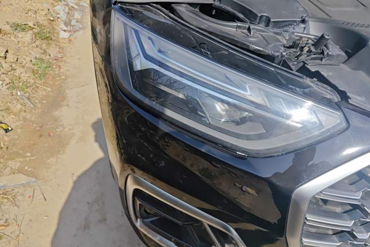 Used Audi Q5L 2025 40 TFSI Fashionable and Dynamic Edition Right Front Headlight