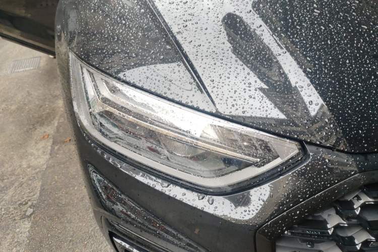 Used Audi Q5L 2025 40 TFSI Luxury Dynamic Edition Right Front Headlight