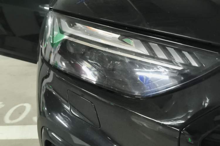Used Audi Q5L 2025 45 TFSI Prestige Dynamic Edition Right Front Headlight