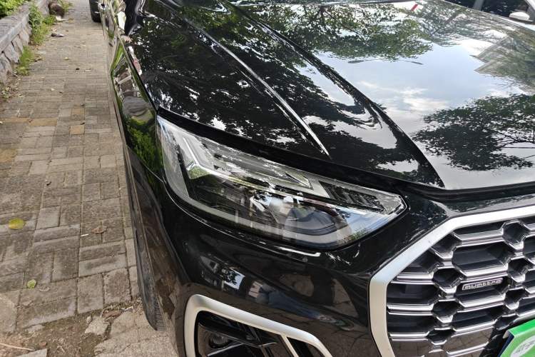 Used Audi Q5L 2025 quattro 45th Anniversary Edition 40 TFSI Sporty and Dynamic Model Right Front Headlight