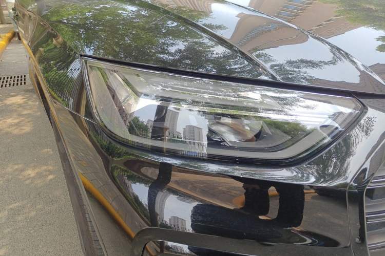 Used Audi Q5L 2025 40 TFSI Luxury Dynamic Edition Right Front Headlight