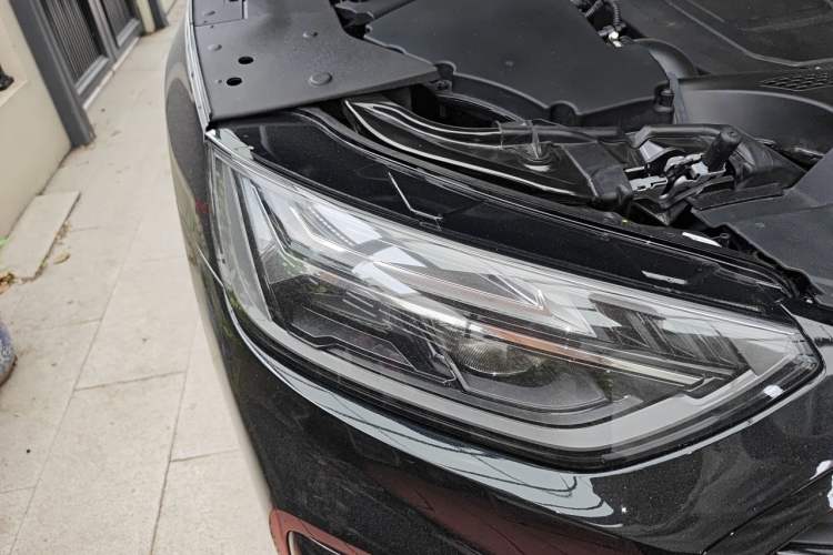Used Audi Q5L 2025 40 TFSI Luxury Dynamic Edition Right Front Headlight