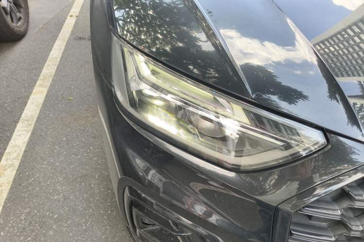Used Audi Q5L 2025 40 TFSI Luxury Dynamic Edition Right Front Headlight