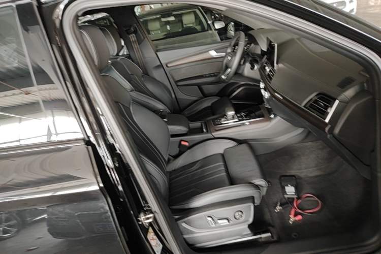 Used Audi Q5L 2025 45 TFSI Prestige Dynamic Edition Right Front Seat