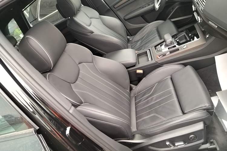 Used Audi Q5L 2025 45 TFSI Prestige Dynamic Edition Right Front Seat