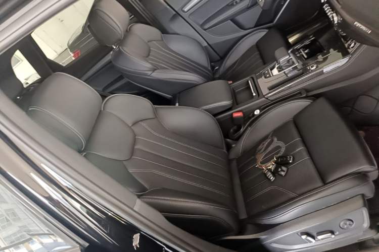 Used Audi Q5L 2025 40 TFSI Luxury Dynamic Edition Right Front Seat