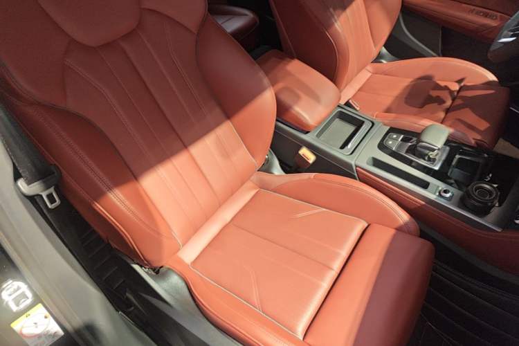 Used Audi Q5L 2025 45 TFSI Luxury Dynamic Edition Right Front Seat
