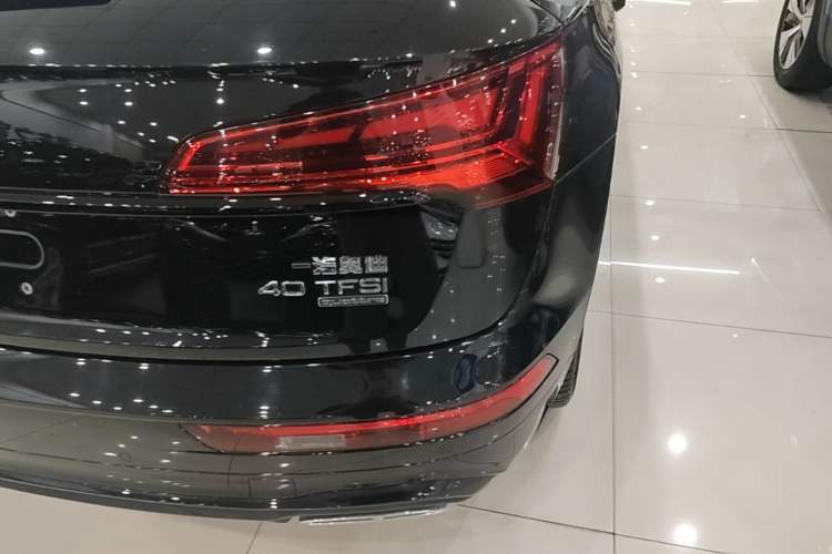 Used Audi Q5L 2025 40 TFSI Luxury Dynamic Edition Right Rear Taillight