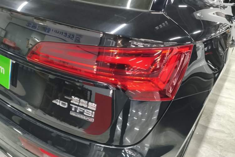 Used Audi Q5L 2025 40 TFSI Luxury Dynamic Edition Right Rear Taillight