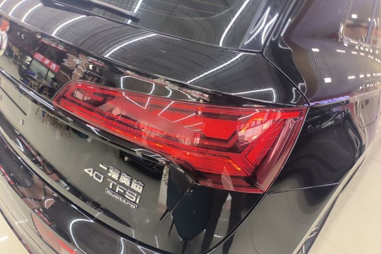 Used Audi Q5L 2025 40 TFSI Luxury Dynamic Edition Right Rear Taillight