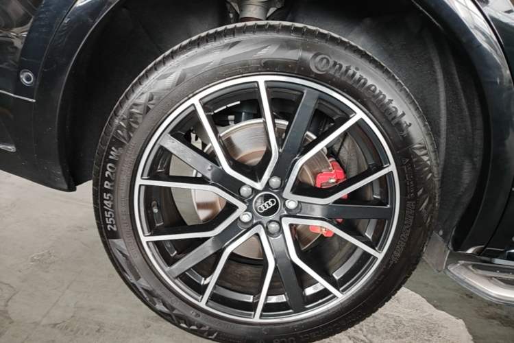 Used Audi Q5L 2025 45 TFSI Prestige Dynamic Edition Right Rear Wheel Hub