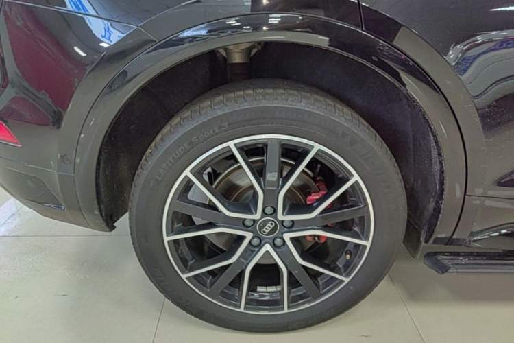 Used Audi Q5L 2025 45 TFSI Luxury Dynamic Edition Right Rear Wheel Hub