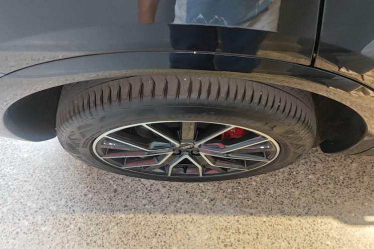 Used Audi Q5L 2025 45 TFSI Luxury Dynamic Edition Right Rear Wheel Hub