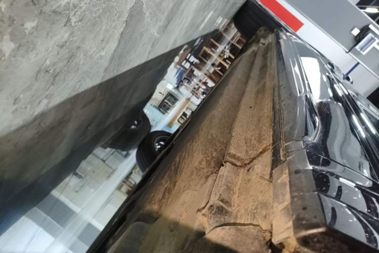 Used Audi Q5L 2025 40 TFSI Luxury Dynamic Edition Right Side Sill