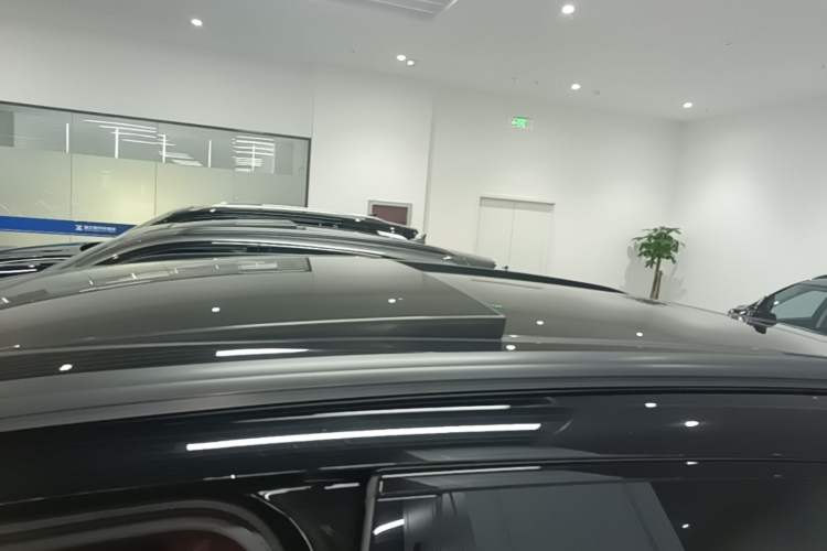 Used Audi Q5L 2025 quattro 45th Anniversary Edition 40 TFSI Luxury Dynamic Model Roof