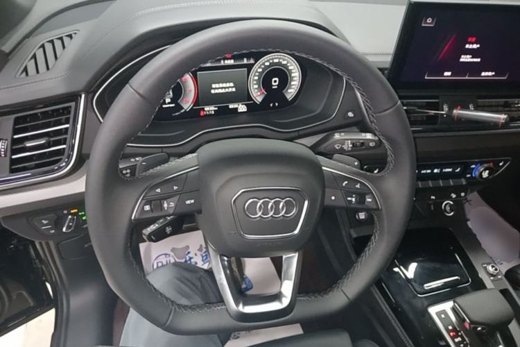 Used Audi Q5L 2025 40 TFSI Luxury Dynamic Edition Steering Wheel