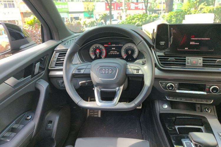 Used Audi Q5L 2025 40 TFSI Luxury Dynamic Edition Steering Wheel