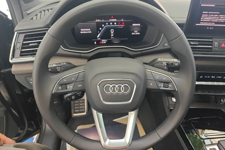 Used Audi Q5L 2025 45 TFSI Prestige Dynamic Edition Steering Wheel