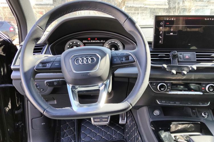 Used Audi Q5L 2025 40 TFSI Luxury Dynamic Edition Steering Wheel