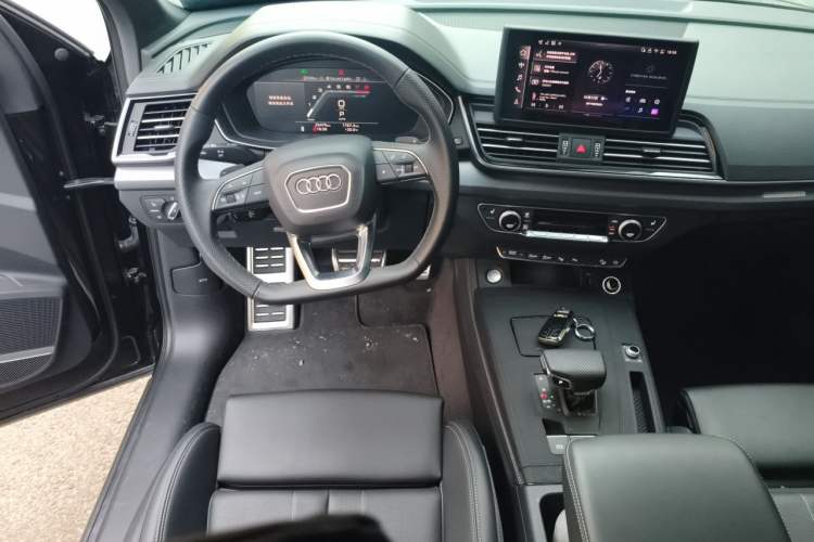 Used Audi Q5L 2025 45 TFSI Luxury Dynamic Edition Steering Wheel
