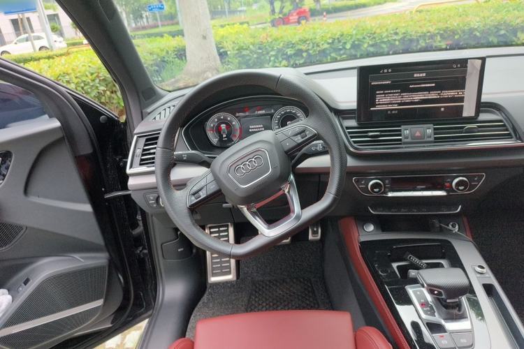 Used Audi Q5L 2025 45 TFSI Luxury Dynamic Edition Steering Wheel