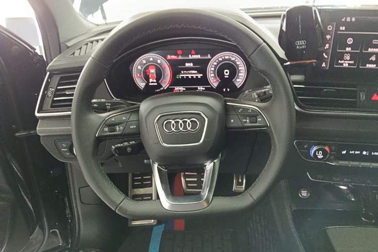 Used Audi Q5L 2025 40 TFSI Luxury Dynamic Edition Steering Wheel