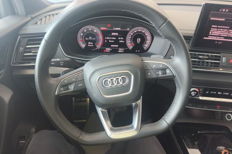 Used Audi Q5L 2025 40 TFSI Luxury Dynamic Edition Steering Wheel