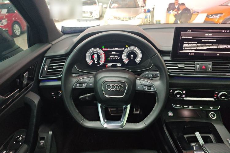 Used Audi Q5L 2025 40 TFSI Luxury Dynamic Edition Steering Wheel