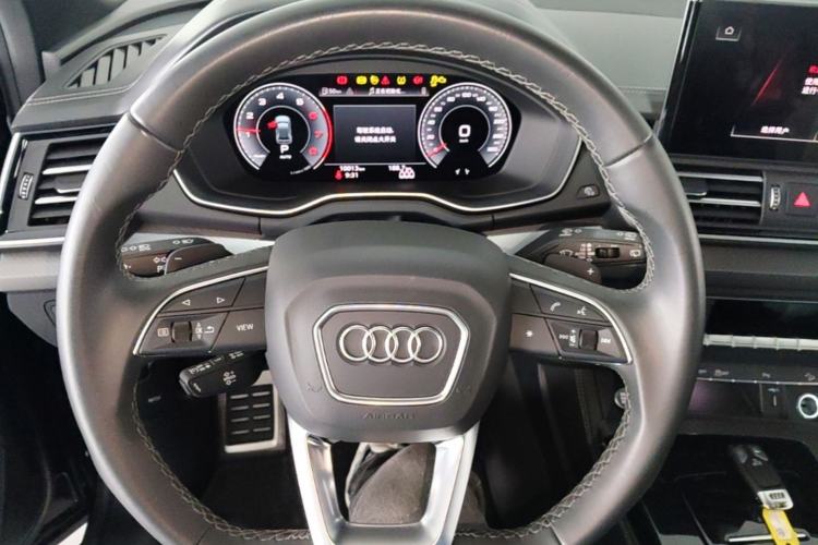 Used Audi Q5L 2025 40 TFSI Luxury Dynamic Edition Steering Wheel