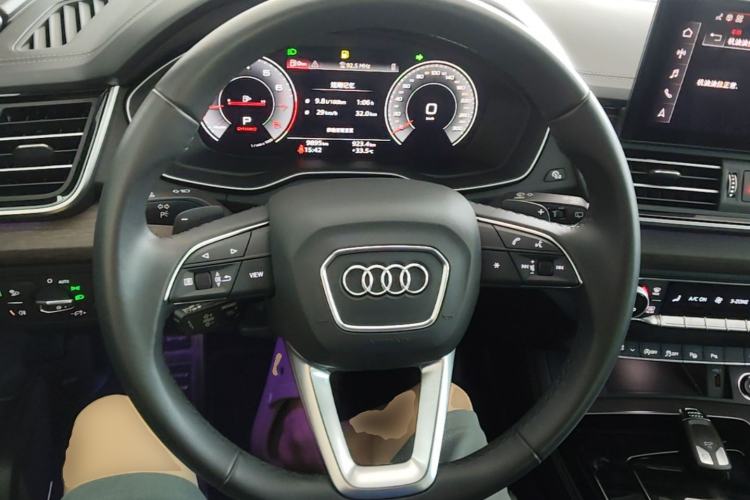 Used Audi Q5L 2025 quattro 45th Anniversary Edition 45 TFSI Prestige Dynamic Model Steering Wheel