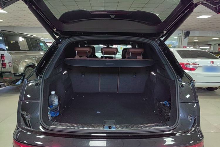 Used Audi Q5L 2025 45 TFSI Luxury Dynamic Edition Trunk
