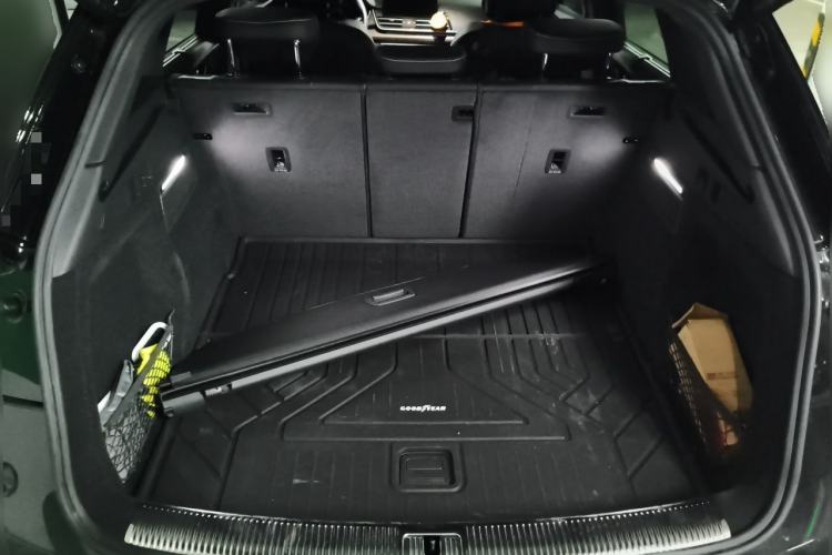 Used Audi Q5L 2025 45 TFSI Prestige Dynamic Edition Trunk