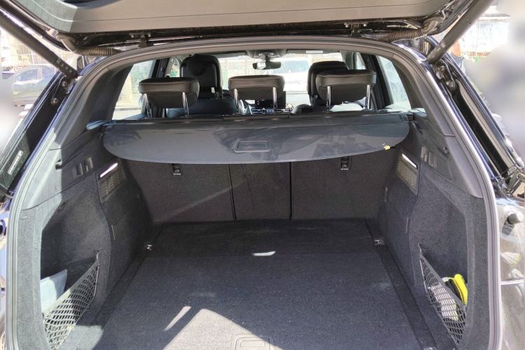 Used Audi Q5L 2025 40 TFSI Luxury Dynamic Edition Trunk