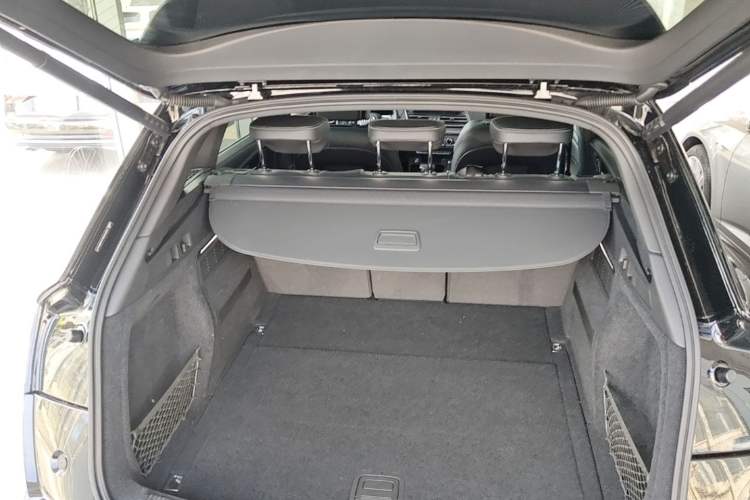 Used Audi Q5L 2025 45 TFSI Luxury Dynamic Edition Trunk